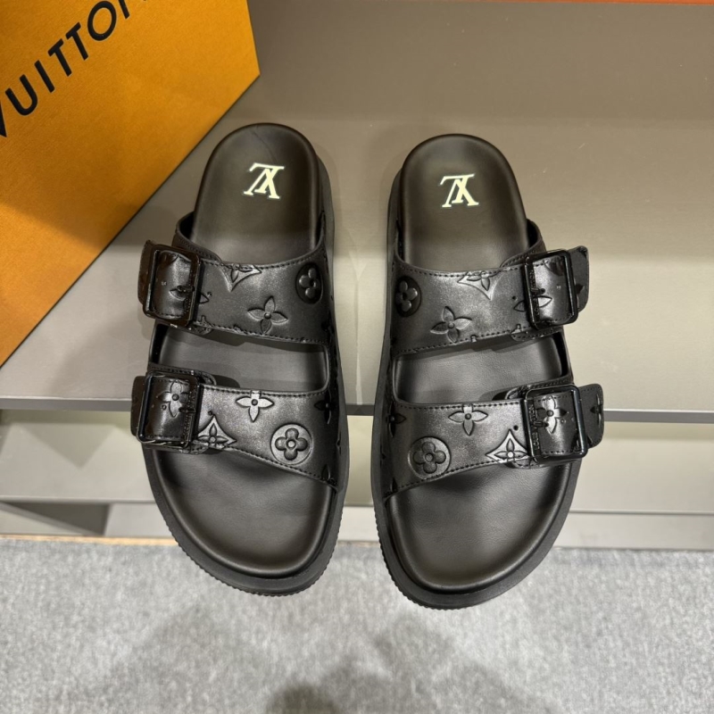 ch**an D*or slippers